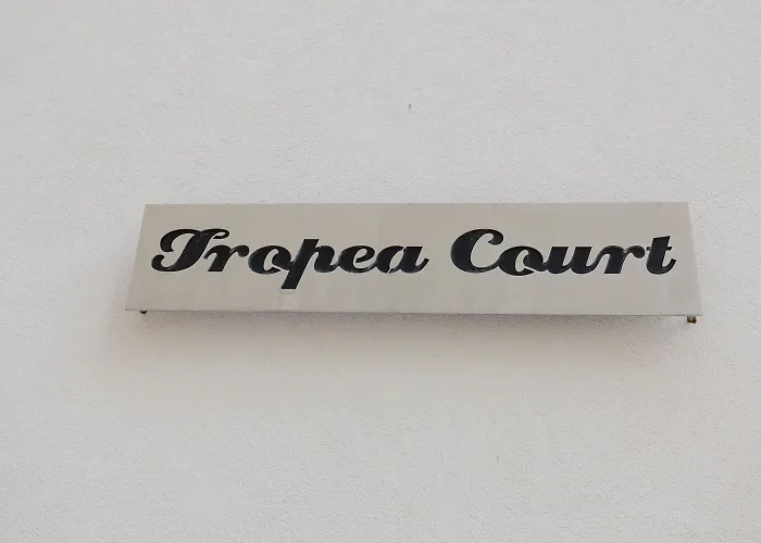 Tropea Court 6a By Homely 아파트 *