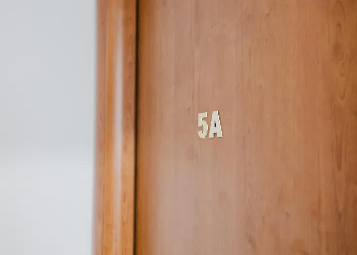 아파트 Tropea Court 6a By Homely